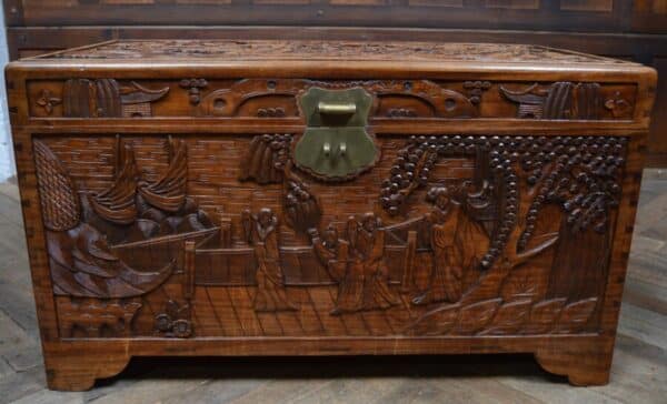 Oriental Camphor Wood Blanket / Storage Box SAI2848 - Image 26
