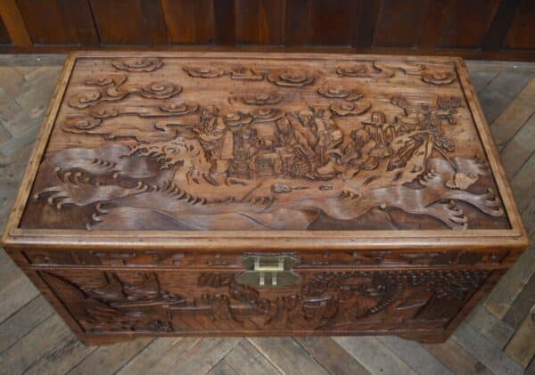 Oriental Camphor Wood Blanket / Storage Box SAI2848 Antique Chests 33