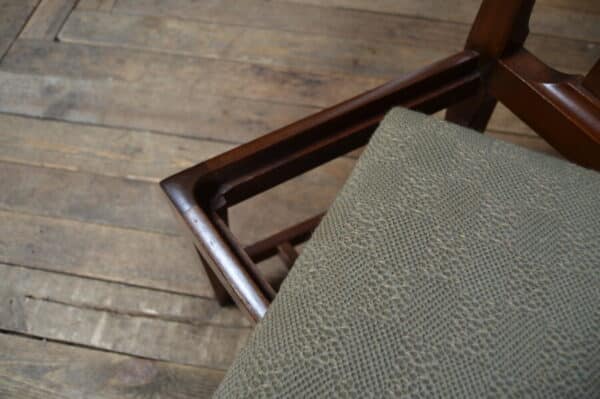 Wheeler Of Arncoach Mahogany Gossip Chair SAI1303 - Image 9