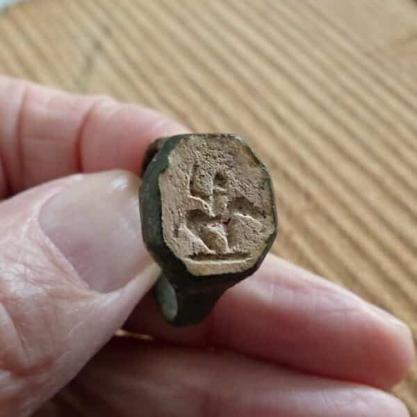 VIKING SAXON era Bronze finger ring, 8th – 12th century Antique Jewellery 3