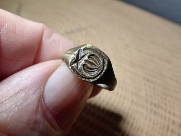 Medieval Ring (Ref: 5023) Antique Collectibles 4