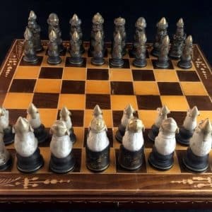 Doulton, Chess, set Miscellaneous