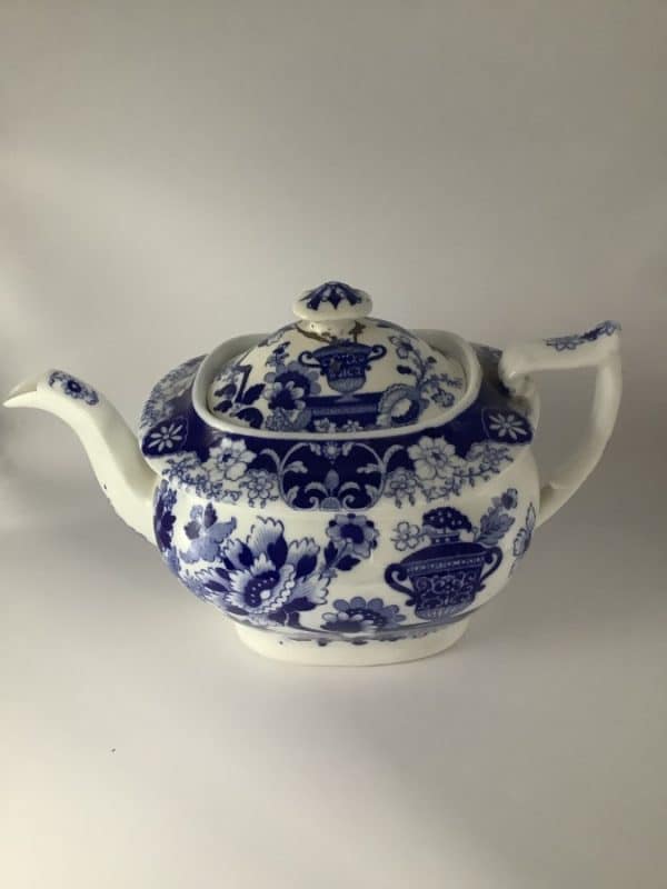 Hilditch Covered Vase Pattern Teapot Circa 1825 Chinoiserie Antique Ceramics 3