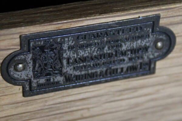 Waring and Gillow Side Table - Image 4