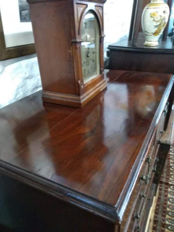 Late 18th Century Mahogany Chest of Drawers - Image 3