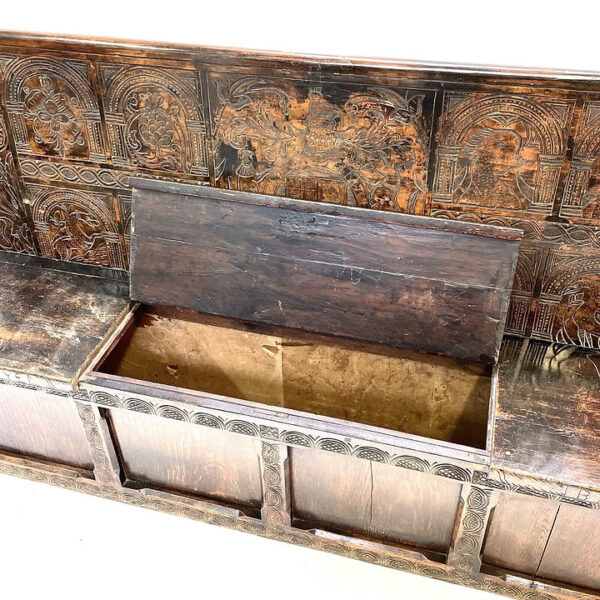 Queen Anne Period Oak Carved Coat of Arms Settle Marriage Dowry Bench, c 1700 - Image 3