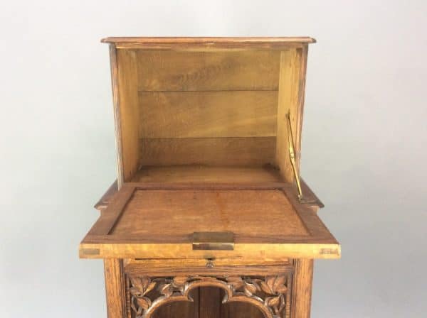Arts & Crafts Tall Cabinet c1900 - Image 4