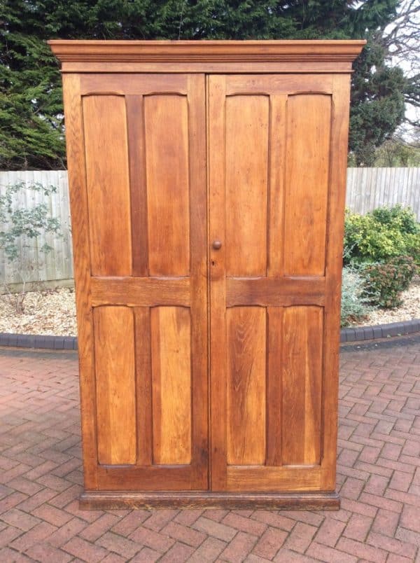 Large Victorian Solid Oak School Cupboard housekeeper's cupboard Antique Cabinets 3