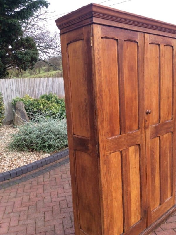 Large Victorian Solid Oak School Cupboard housekeeper's cupboard Antique Cabinets 11