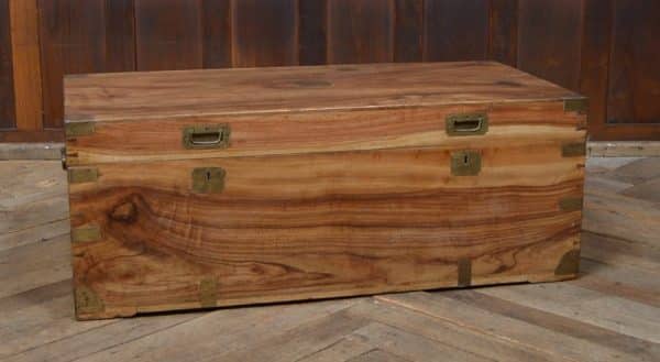 Camphor Wood Storage / Blanket Box SAI2889 Antique Chests 16