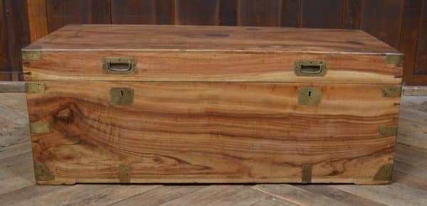 Camphor Wood Storage / Blanket Box SAI2889 Antique Chests 3