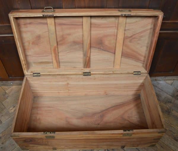 Camphor Wood Storage / Blanket Box SAI2889 Antique Chests 11