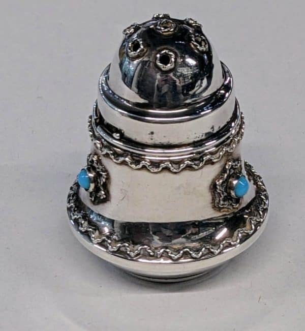 Silver Pepper pot
