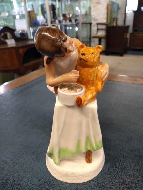 'And One For You' Royal Doulton Figure - Image 3