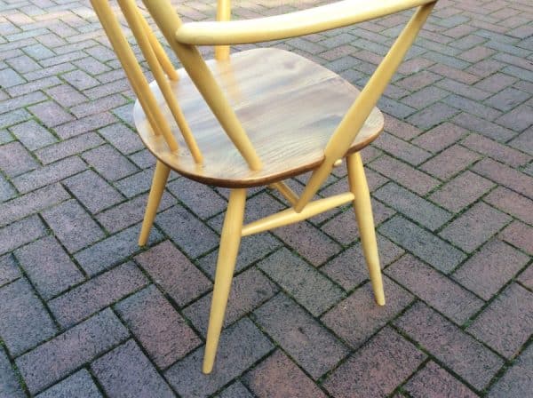 Ercol Dining Table and Six Windsor Chairs - Image 8
