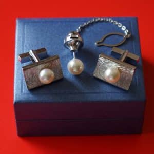A Silver & Real Pearl Pair of Cufflinks – Lovely Present / Boxed Boxed Silver Rings Antique Jewellery