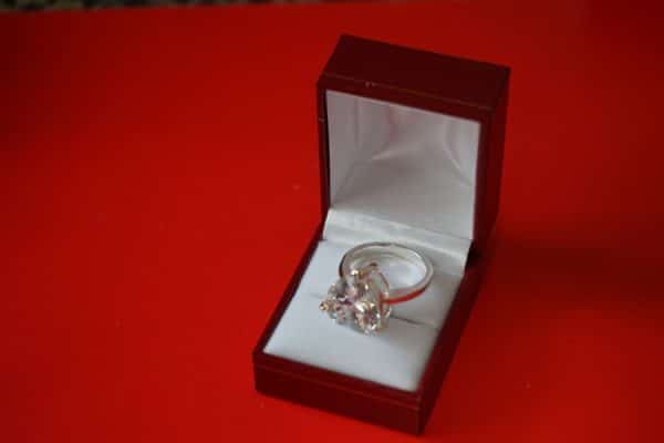 A Vintage New Old Stock White C Z Dress Ring Boxed Diamond Rings Antique Jewellery 4