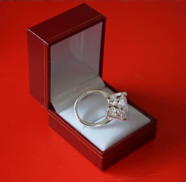 A Vintage New Old Stock White C Z Dress Ring Boxed Diamond Rings Antique Jewellery 7