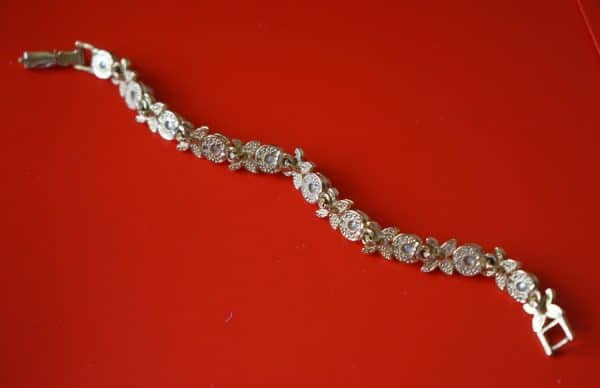 Vintage Ornate Gold Plated Pearl Bracelet - Ideal Present - Image 2