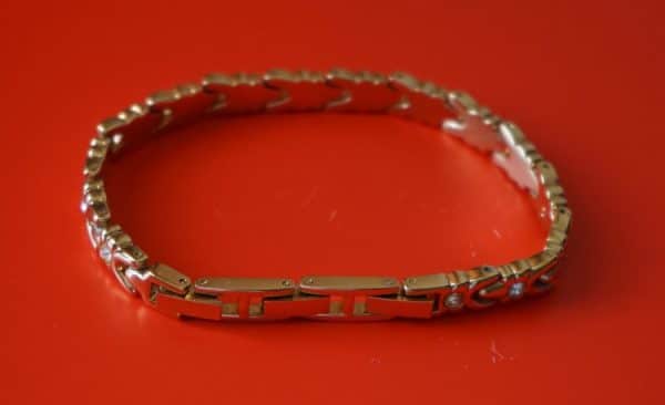 Vintage Quality Gold Plated Rhinestone Link Bracelet - Boxed - Image 2