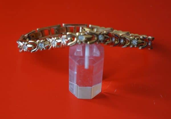Vintage Quality Gold Plated Rhinestone Link Bracelet - Boxed - Image 4