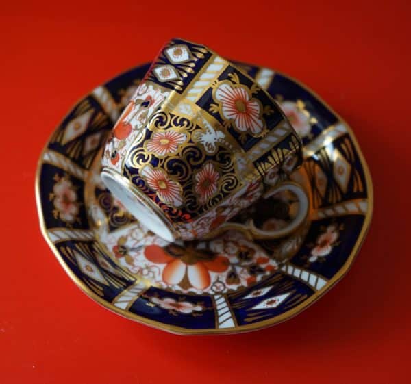 C.1921 Royal Crown Derby Imari Fluted Cup & Saucer - Collectable
