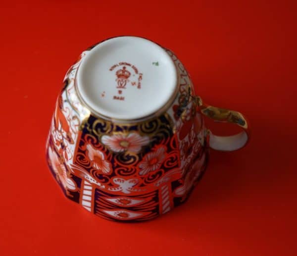 C.1921 Royal Crown Derby Imari Fluted Cup & Saucer - Collectable - Image 7
