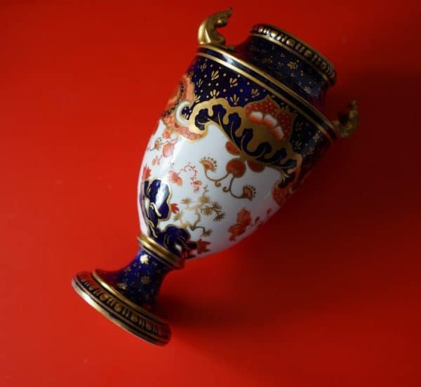 C 1890 Antique Royal Crown Derby Miniature Imari Vase - Collectible - Image 2