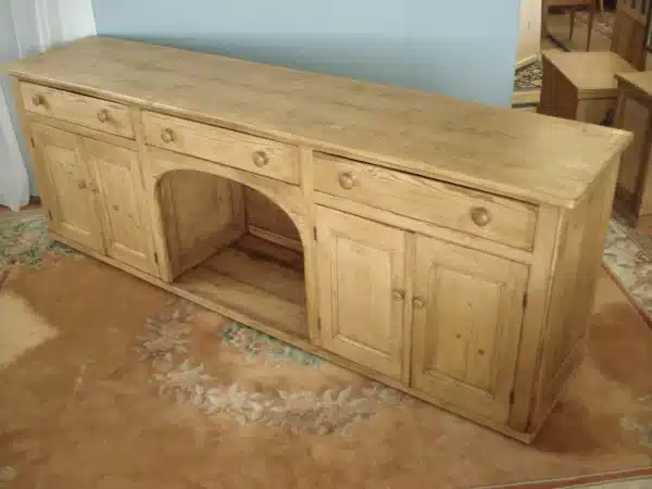 Very Good Georgian Dresser Base - Image 4
