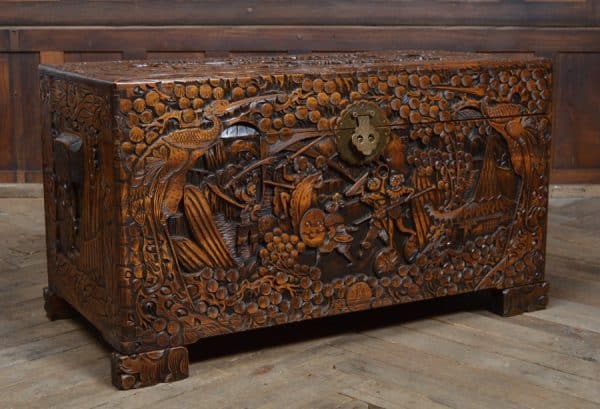 Chinese Camphor Wood Blanket / Storage Box SAI2940 - Image 15