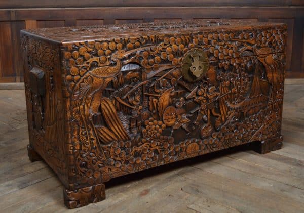 Chinese Camphor Wood Blanket / Storage Box SAI2940 - Image 14