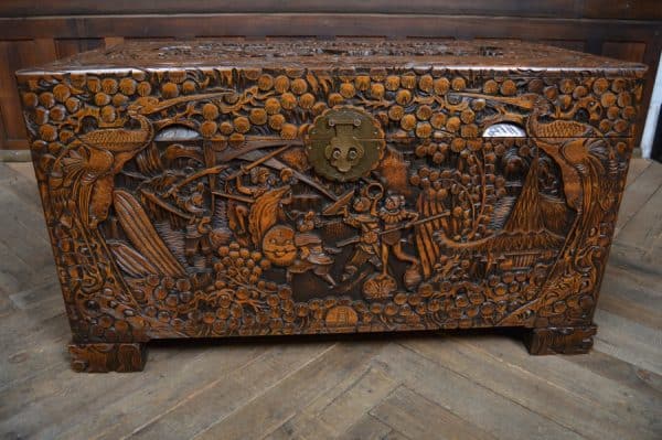 Chinese Camphor Wood Blanket / Storage Box SAI2940 Antique Chests 14