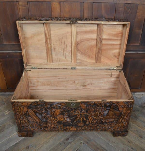 Chinese Camphor Wood Blanket / Storage Box SAI2940 Antique Chests 6