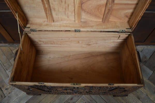 Chinese Camphor Wood Blanket / Storage Box SAI2940 - Image 3