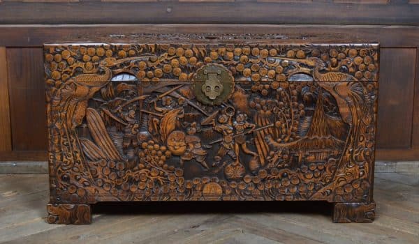 Chinese Camphor Wood Blanket / Storage Box SAI2940 - Image 2