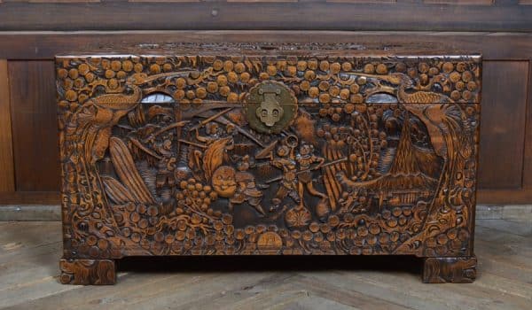 Chinese Camphor Wood Blanket / Storage Box SAI2940 Antique Chests 4