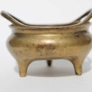 Chinese Bronze Censer. Xuande Tripod Portable censer with dragon seal Budist Antique Collectibles