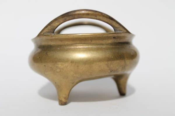Chinese Bronze Censer. Xuande Tripod Portable censer with dragon seal Budist Antique Collectibles 5
