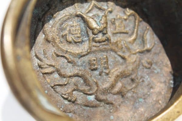 Chinese Bronze Censer. Xuande Tripod Portable censer with dragon seal - Image 11