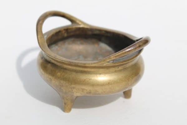 Chinese Bronze Censer. Xuande Tripod Portable censer with dragon seal Budist Antique Collectibles 17