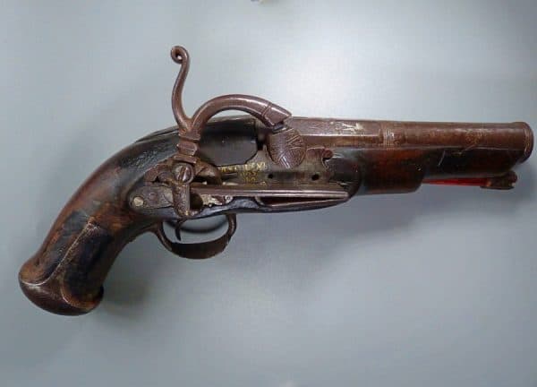 Fine Belt Pistol, Complete with original hanger, Percussion fire, 18th century, (Ref 40764) antique belt pistol Military & War Antiques 8