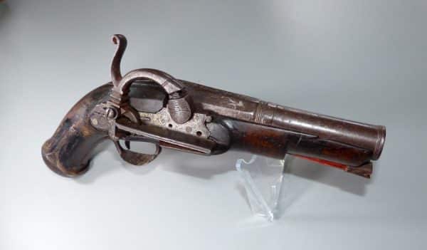 Fine Belt Pistol, Complete with original hanger, Percussion fire, 18th century, (Ref 40764) antique belt pistol Military & War Antiques 17