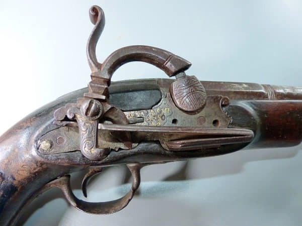 Fine Belt Pistol, Complete with original hanger, Percussion fire, 18th century, (Ref 40764) antique belt pistol Military & War Antiques 21