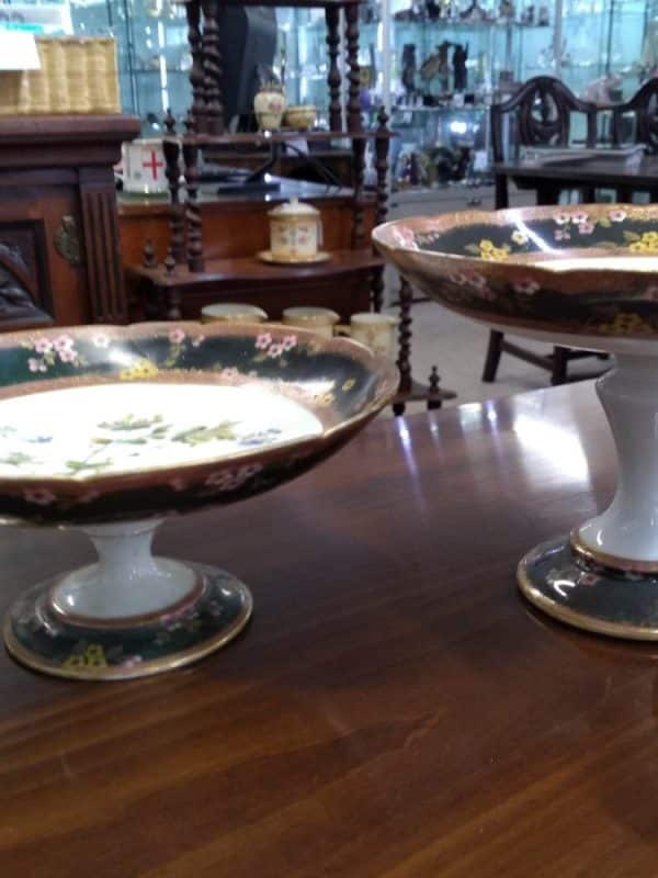 Pair of Pink and Green Comports - Image 7