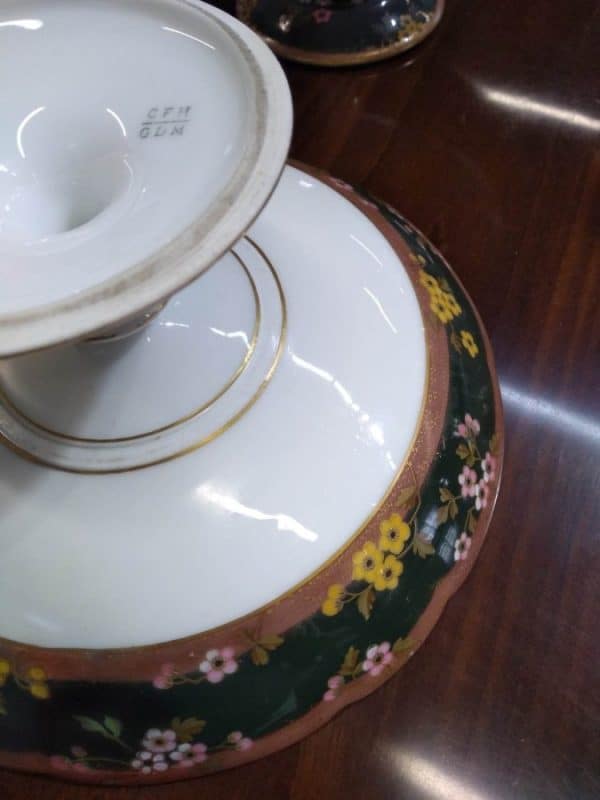 Pair of Pink and Green Comports - Image 9