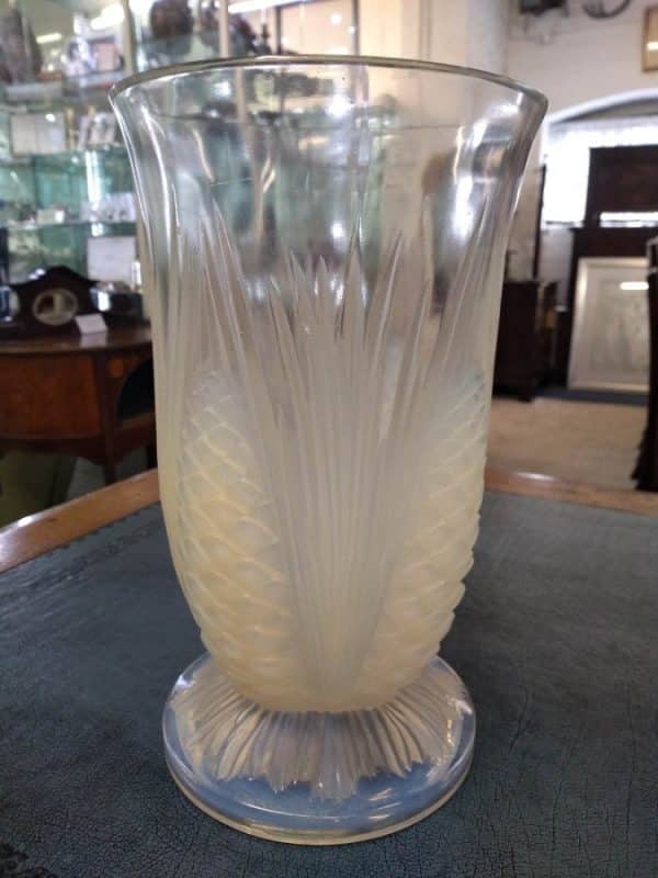 Verly 'Les Pommes de Pin' Vase - Image 2