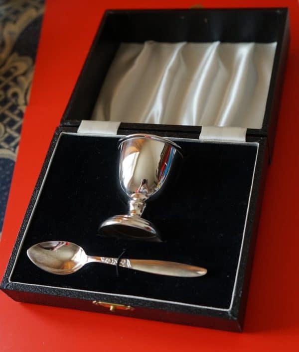 Lovely Vintage E P N S Boxed Egg Cup & Spoon Set – Christening / Baby Shower Antique Silver Plated Pierced Fish Set Antique Silver 3