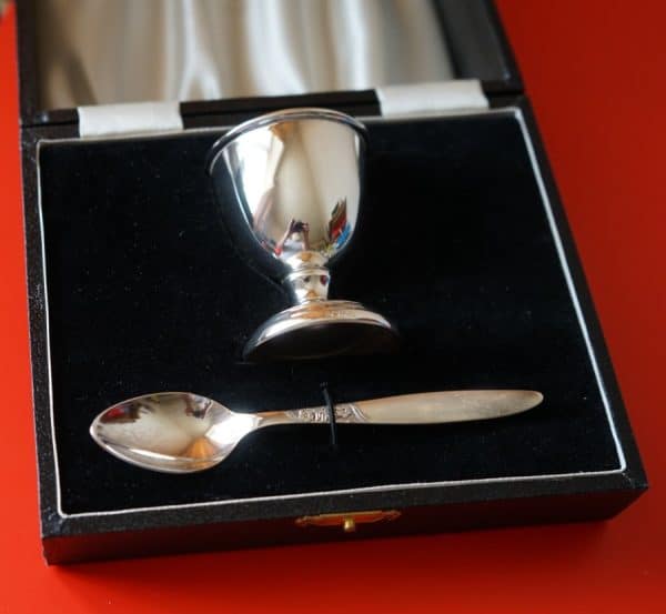 Lovely Vintage E P N S Boxed Egg Cup & Spoon Set – Christening / Baby Shower Antique Silver Plated Pierced Fish Set Antique Silver 6