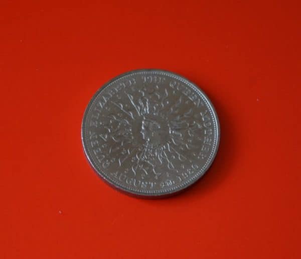 1980 ELIZABETH THE QUEEN MOTHER SILVER CROWN - Image 3