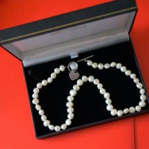 Vintage Boxed Cultured Pearl Necklace With Silver Toggle Black Boxed Pearl Necklace & Earrings Set Antique Jewellery
